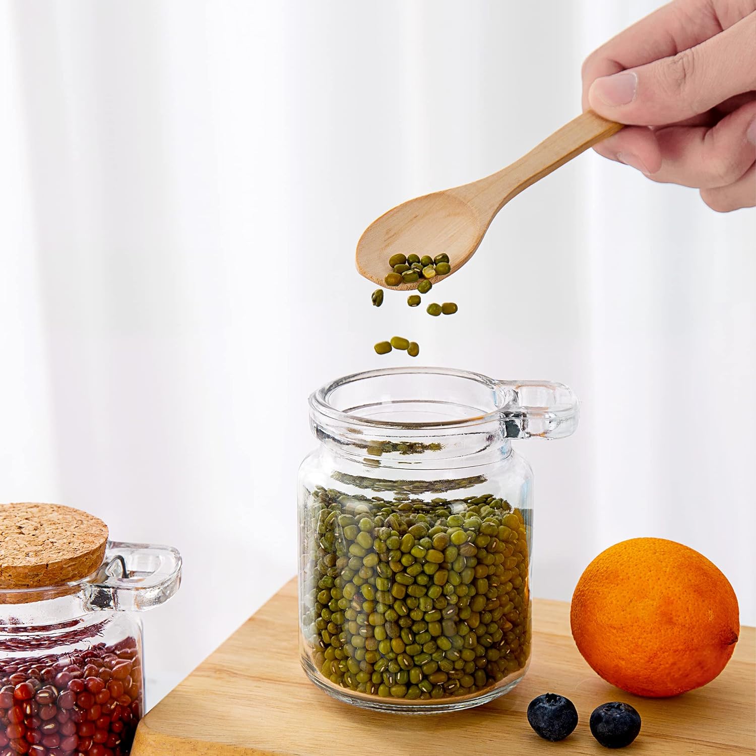 برطمان زجاج 50 ملي لحفظ وتخزين التوابل والزعفران والمستكة بغطاء شكل خشبي ومعلقة لسهولة الأستخدام - الصورة 6