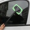 مساحة تنظيف زجاج السيارات من التراب ومياه الامطار بيد متحركة لسهولة التنظيف