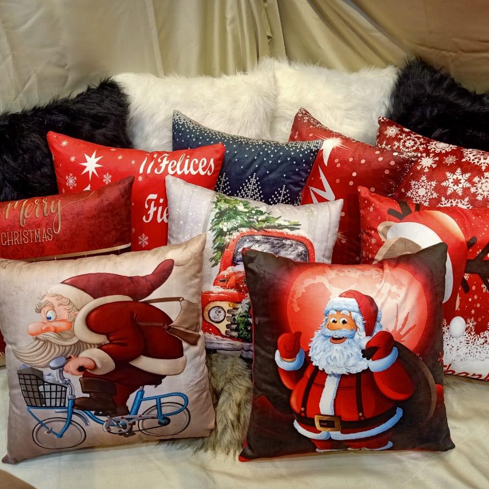 اكياس مخدات ديكورية بأشكال الكريسماس لإضفاء أجواء إحتفالية - الصورة 2