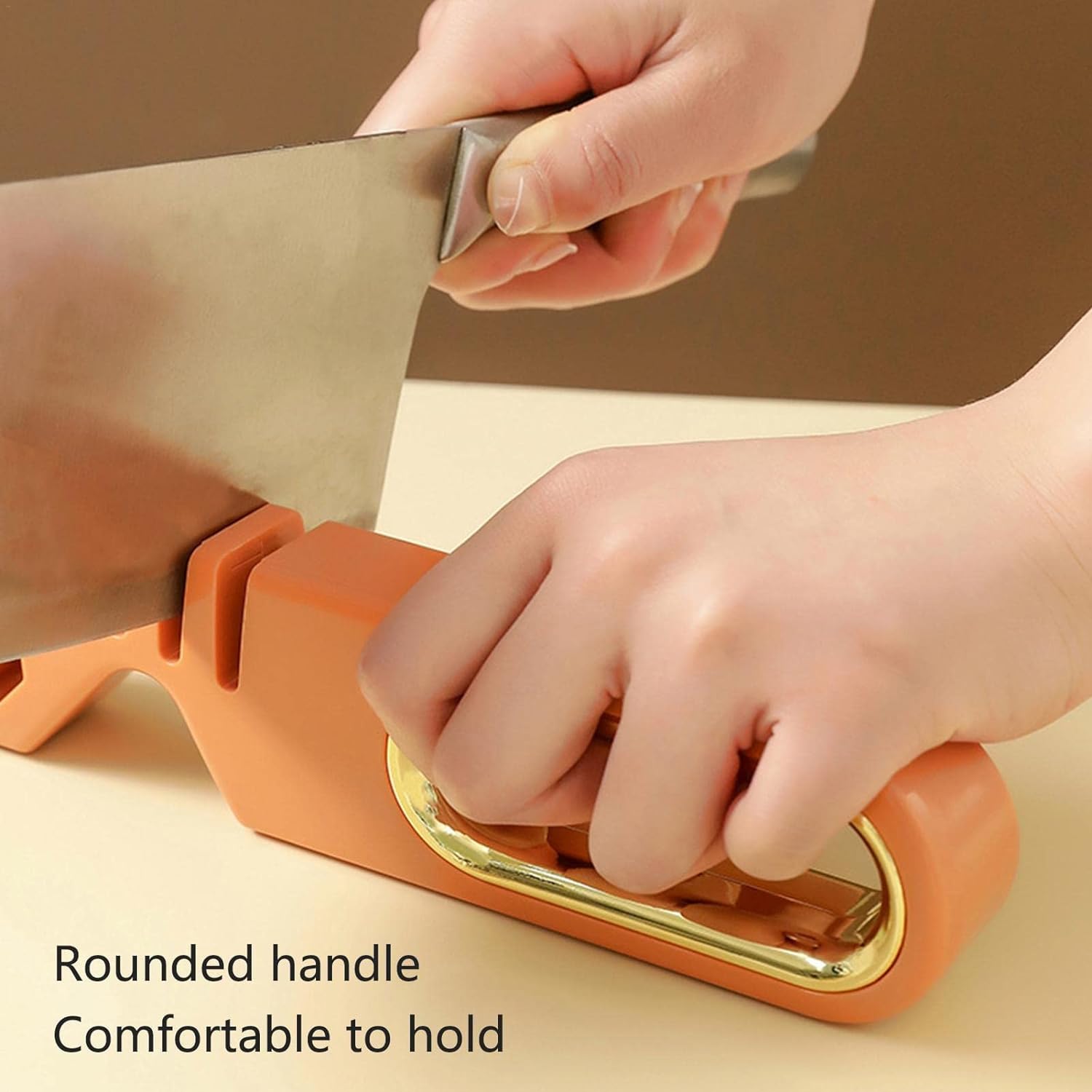 مسن يدوي 4 في 1 للسكاكين والمقصات ب 3 درجات مختلفة ومقبض يد لسهولة الأستخدام - الصورة 5