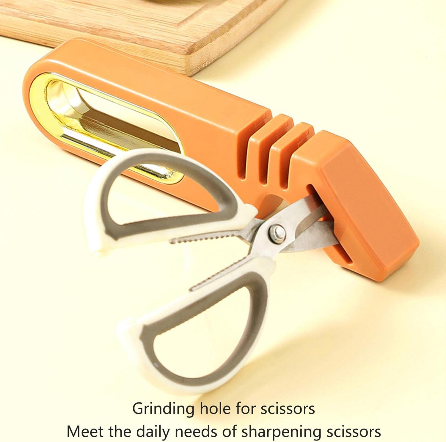 مسن يدوي 4 في 1 للسكاكين والمقصات ب 3 درجات مختلفة ومقبض يد لسهولة الأستخدام - الصورة 6