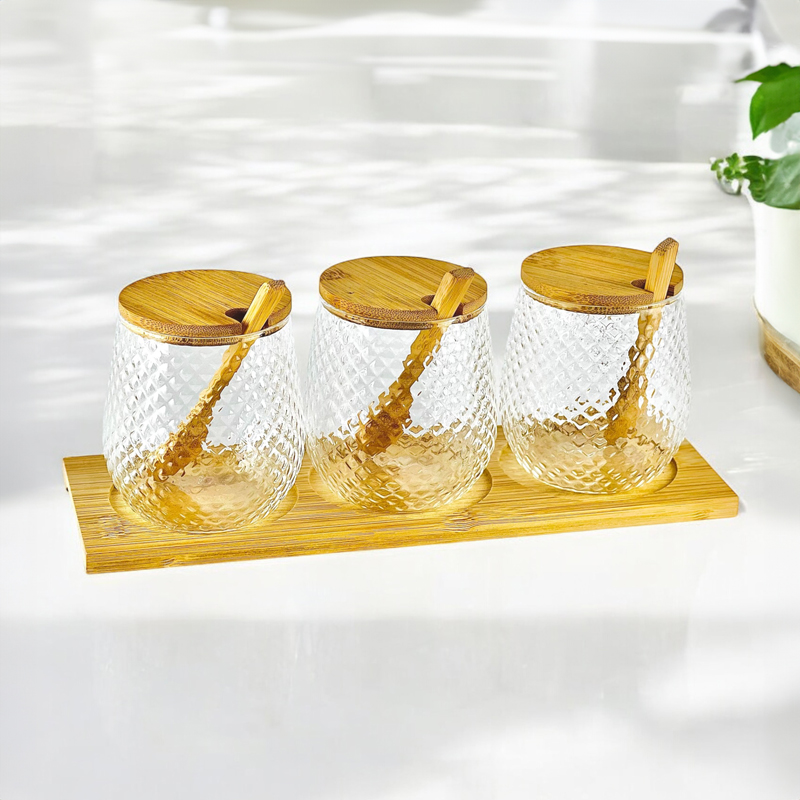 طقم برطمانات زجاج 3 قطع للتوابل مع قاعدة خشب 350 مللي - الصورة 2