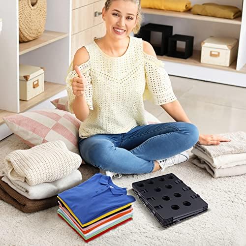 لوح طي لتطبيق الملابس والتيشيرتات وتنظيمها لتوفير المساحة داخل الدولاب