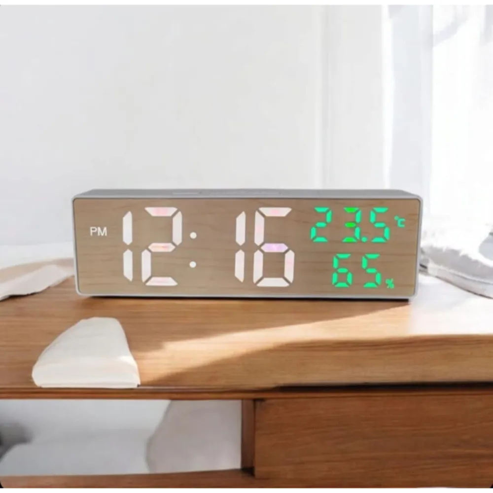 ساعة ديجيتال بمنبه وشاشة لعرض الوقت ودرجة الحرارة - الصورة 3
