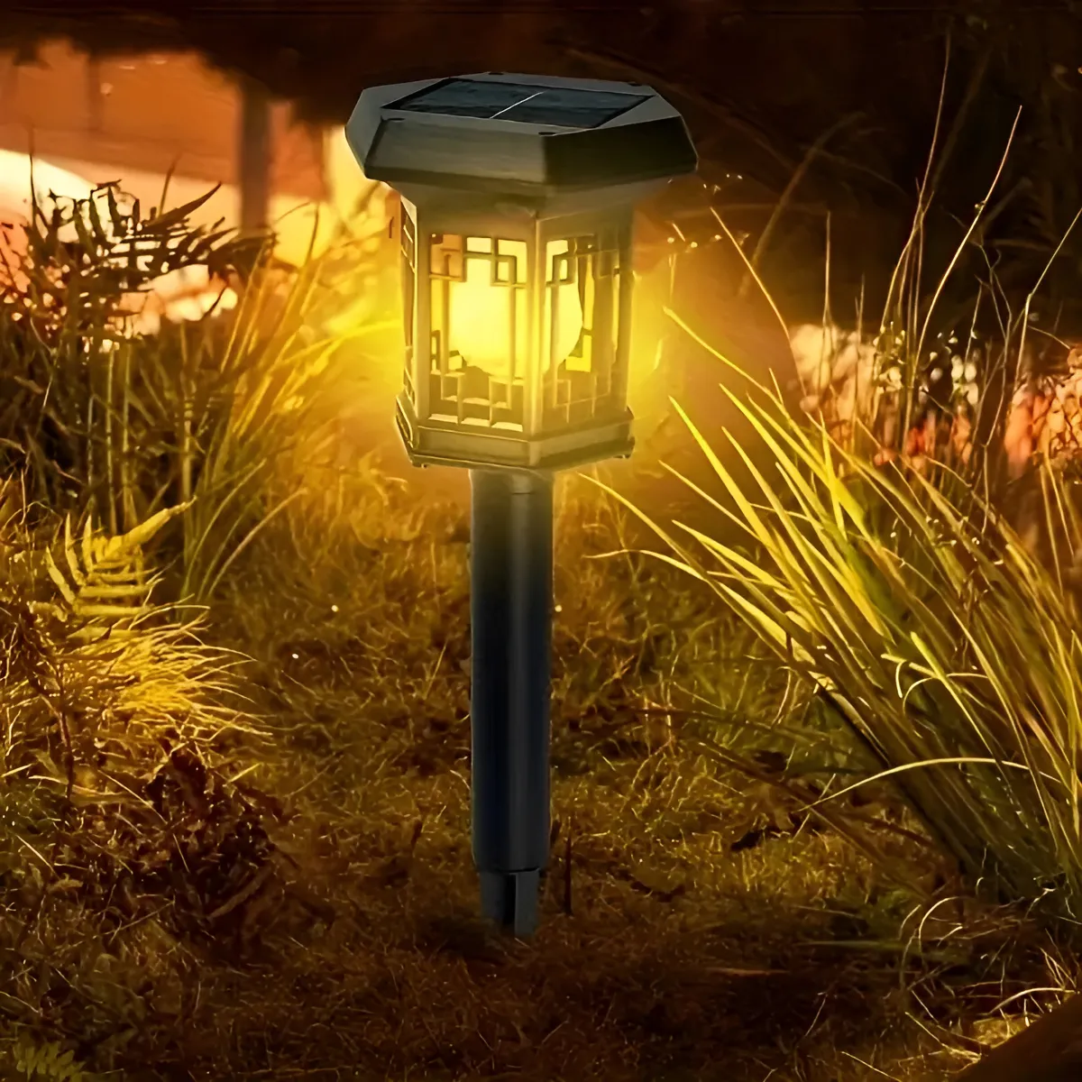 كشاف أرضي لإضاءة الحدائق والممرات يعمل بالطاقة الشمسية - 2 قطعة - الصورة 2