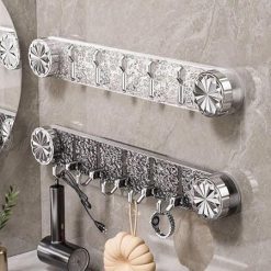 Alternative view of شماعة حوائط أكريليك شفاف ب 5 هوك لتعليق الملابس والحقائب