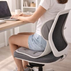 كرسي مريح يدعم وضعية الجلوس الصحيحة والعمود الفقري